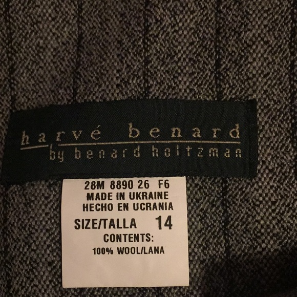 Nice pin striped skirt - Picture 5 of 5